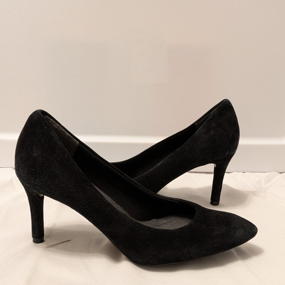 Rockport Suede 6.5 Black Heels